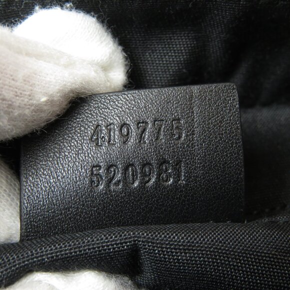 Gucci GG Shoulder Bag - Picture 6 of 10